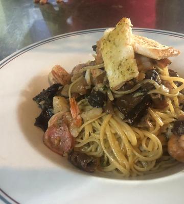 Chorizo Shrimp & Fish linguini